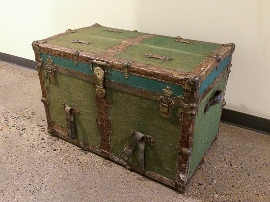 Green Burlap Trunk 35