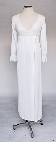 Long 50's White Robe $10