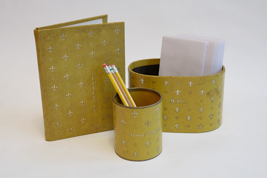 Yellow Fleur de Lis Desk Set $10