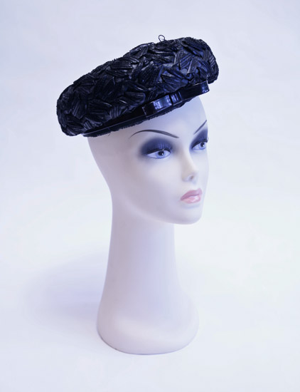 Black Hat w/Thin Vinyl Bow $4