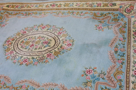 5.5' x 7.5' Light Blue Floral Rug $50