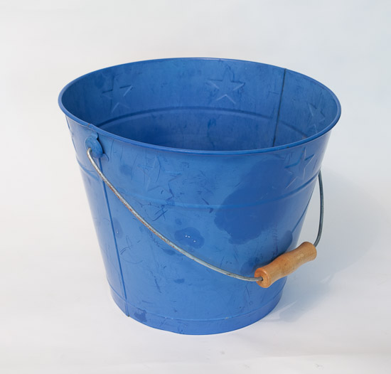 Large Blue Star Pail $5